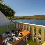 Perfect Place * Хвар